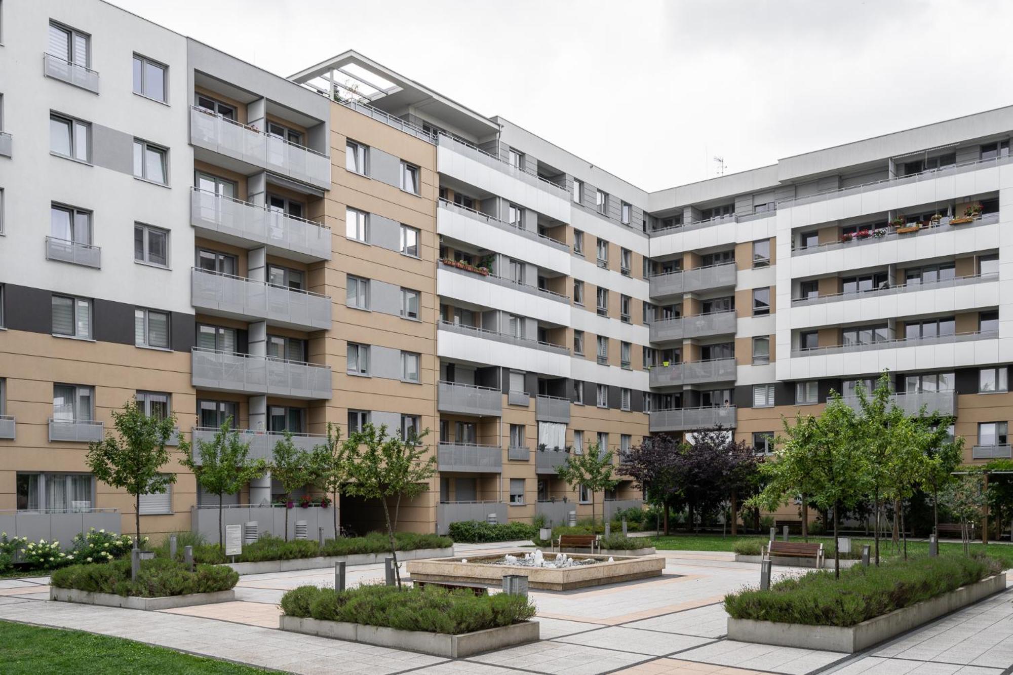 Rentplanet - Teczowa